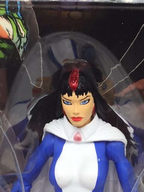 ZATANNA FIGURINE ARTICULÉE - IDENTITY CRISIS SERIES 1 - DC DIRECT – 761941249667 – face - KINGDOM FIGURINE ZATANNA FIGURINE ARTICULÉE - IDENTITY CRISIS SERIES 1 - DC DIRECT – 761941249667 – face - KINGDOM FIGURINE