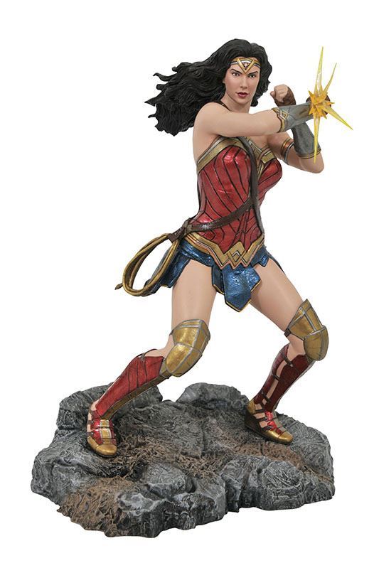 WONDER WOMAN STATUETTE JUSTICE LEAGUE DC MOVIE CLASSICS GALLERY DIAMOND SELECT TOYS 23 CM (1bis) 699788831038 kingdom-figurine.fr WONDER WOMAN STATUETTE JUSTICE LEAGUE DC MOVIE CLASSICS GALLERY DIAMOND SELECT TOYS 23 CM (1bis) 699788831038 kingdom-figurine.fr