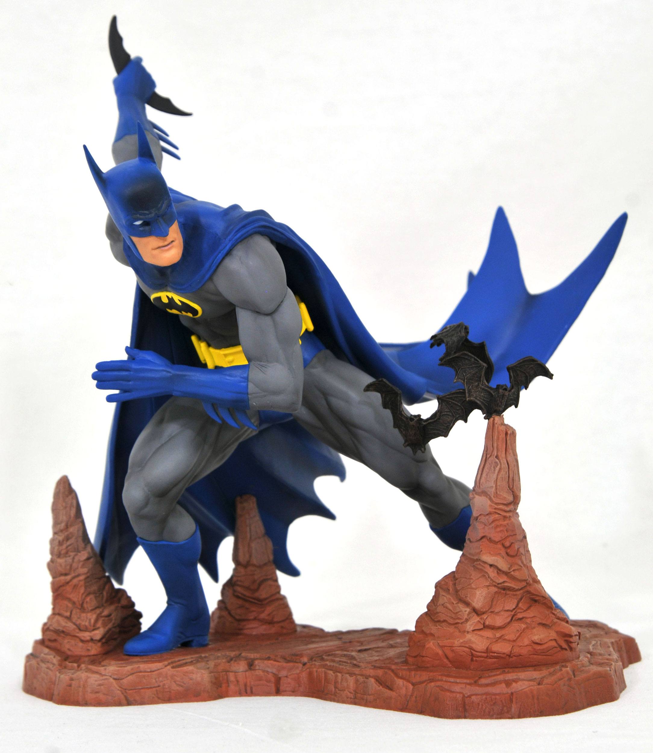 BATMAN BY NEAL ADAMS EXCLUSIVE STATUETTE DC COMIC GALLERY DIAMOND SELECT 28 CM (1) 699788834442 kingdom-figurine.fr BATMAN BY NEAL ADAMS EXCLUSIVE STATUETTE DC COMIC GALLERY DIAMOND SELECT 28 CM (1) 699788834442 kingdom-figurine.fr