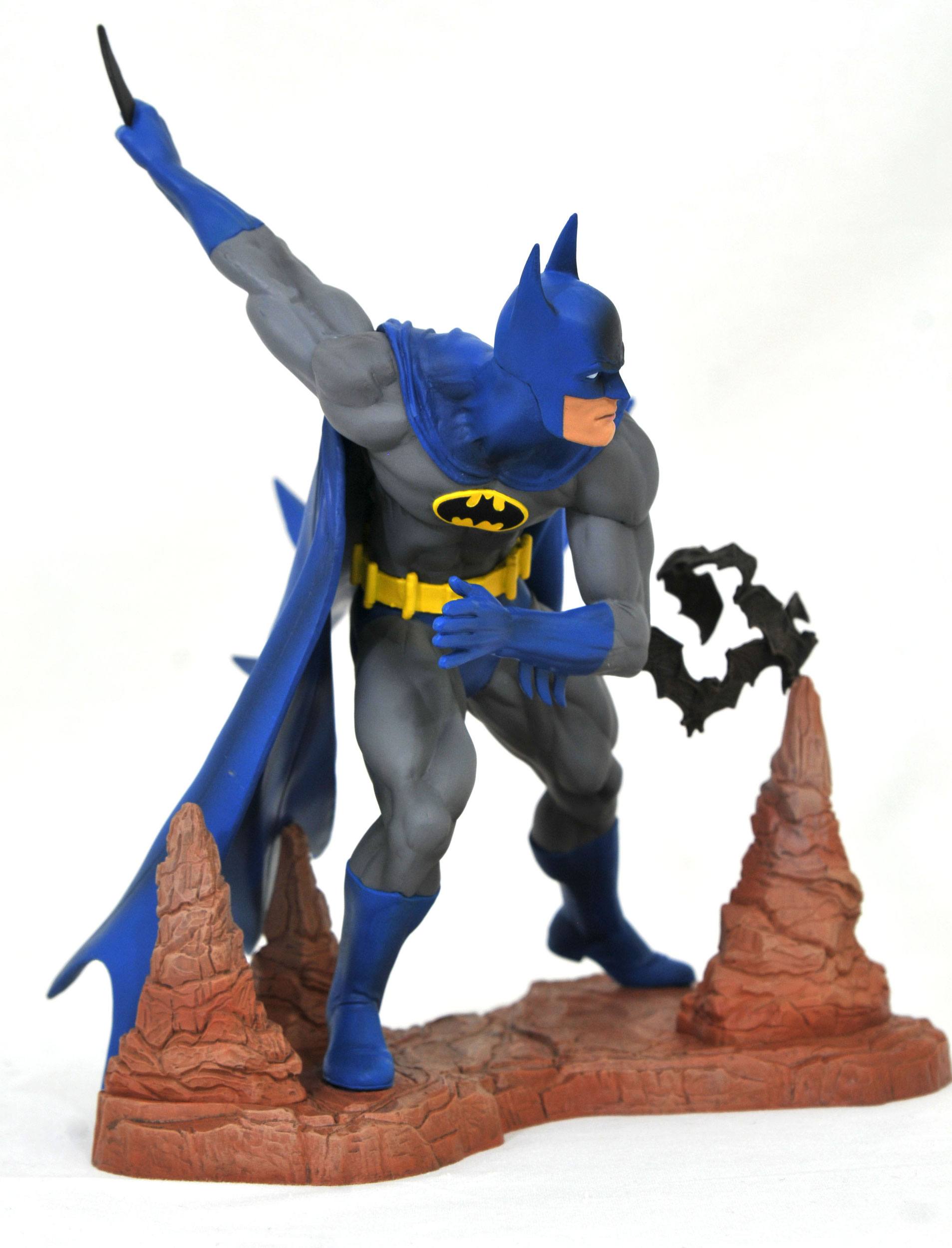 BATMAN BY NEAL ADAMS EXCLUSIVE STATUETTE DC COMIC GALLERY DIAMOND SELECT 28 CM (2) 699788834442 kingdom-figurine.fr BATMAN BY NEAL ADAMS EXCLUSIVE STATUETTE DC COMIC GALLERY DIAMOND SELECT 28 CM (2) 699788834442 kingdom-figurine.fr