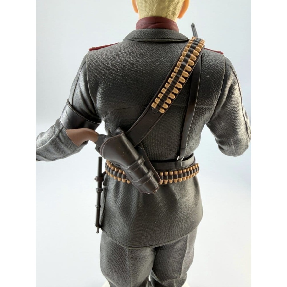 Ocelot figurine Metal Gear Solid Delta Snake Eater Konami Amusement 20 cm 4570015672012 kingdom-figurine (5) Ocelot figurine Metal Gear Solid Delta Snake Eater Konami Amusement 20 cm 4570015672012 kingdom-figurine (5)